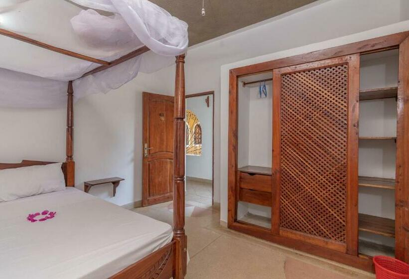 اتاق استاندارد, Joysvilla Family Holiday Home