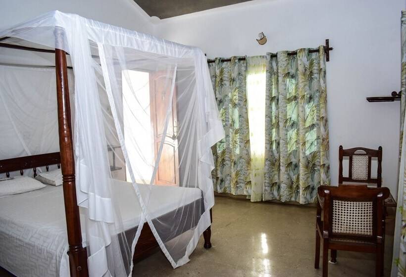 اتاق استاندارد, Joysvilla Family Holiday Home
