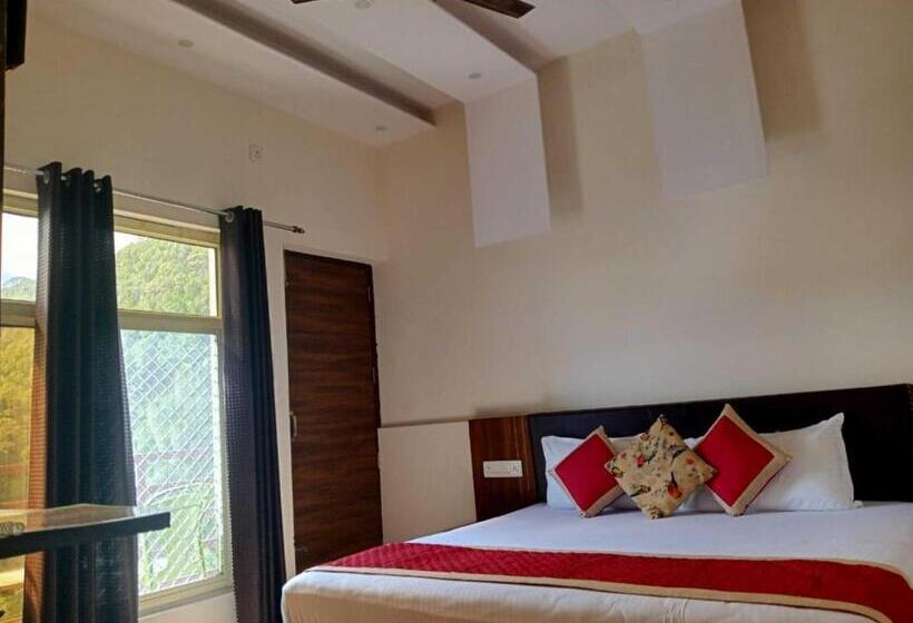 اتاق استاندارد با تخت بزرگ, Sunny Pines Resort