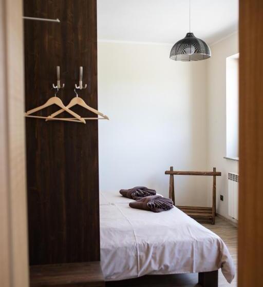 اتاق استاندارد با بالکن, Apartmány Víno Hruška Pardubice