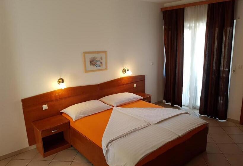 سوئیت خانواده 2 خوابه, Guesthouse Villa Adria