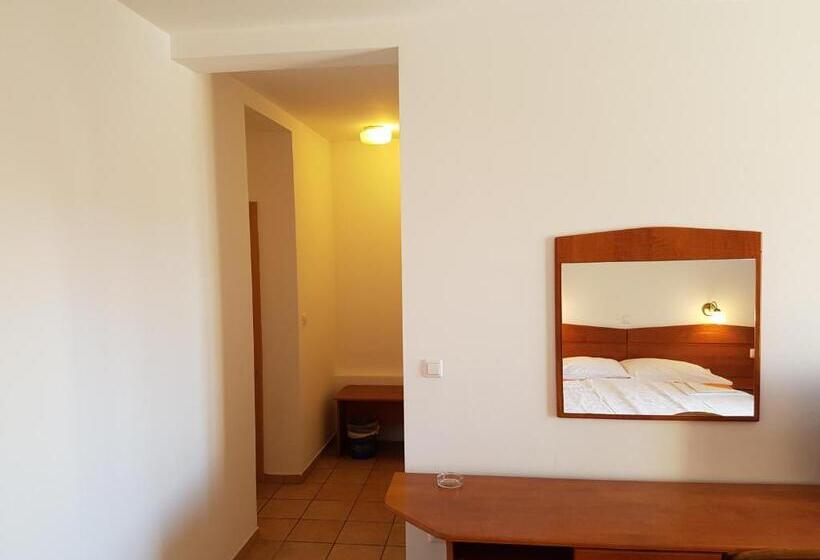 سوئیت خانواده 2 خوابه, Guesthouse Villa Adria