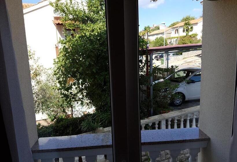 سوئیت خانواده 2 خوابه, Guesthouse Villa Adria