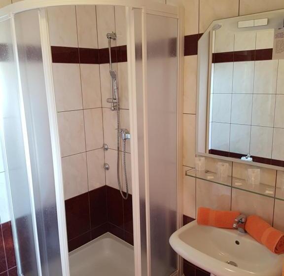 سوئیت خانواده 2 خوابه, Guesthouse Villa Adria