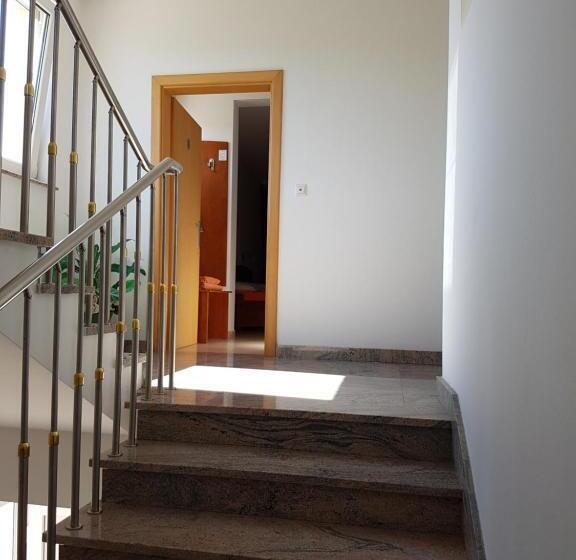 سوئیت خانواده 2 خوابه, Guesthouse Villa Adria