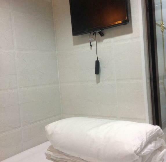 اتاق لوکس, Manhattan Guesthouse