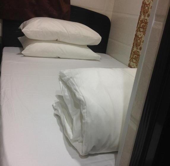 اتاق لوکس, Manhattan Guesthouse