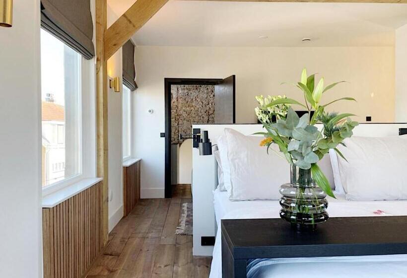 سوئیت با بالکن, Boutique Hotel Hippe Hendrik