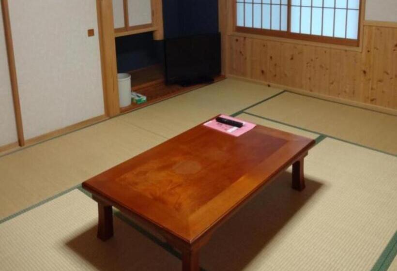 اتاق استاندارد با سرویس بهداشتی مشترک, Hanasaku Onsen Yoshiyaso