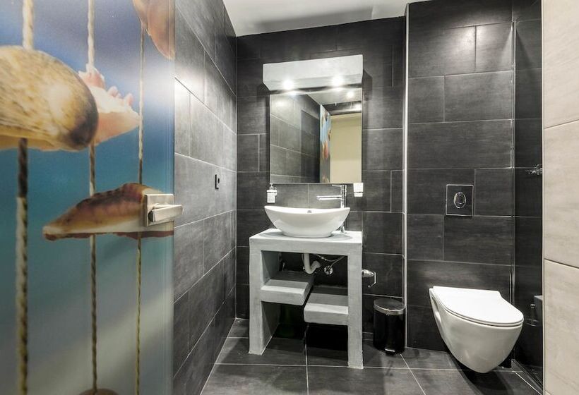 استودیوی لوکس, Artemis Room