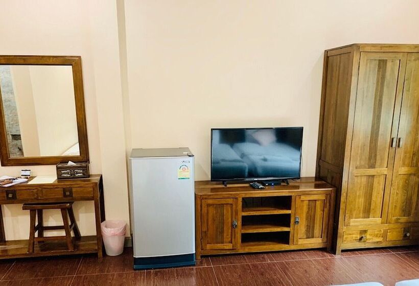 デラックストリプルルーム, Baan Suan Khun Yaiy