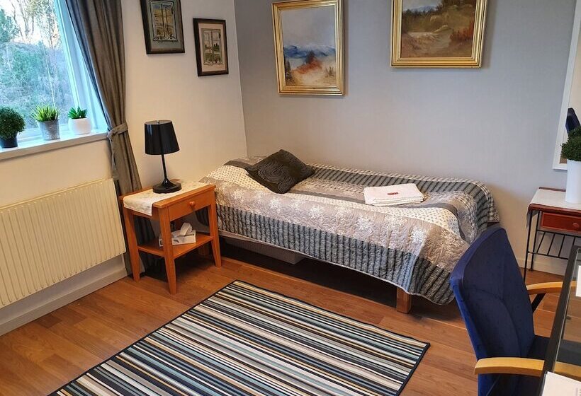 اتاق استاندارد یک تخته با سرویس بهداشتی مشترک, Brukslet Skinnsberg