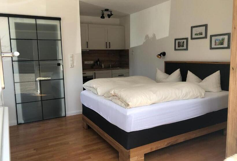 デラックススタジオ, Landhaus Jägerhof