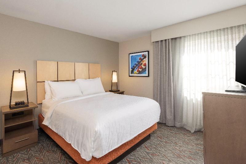 سوئیت برای معلولان, Candlewood Suites Anaheim   Resort Area, An Ihg
