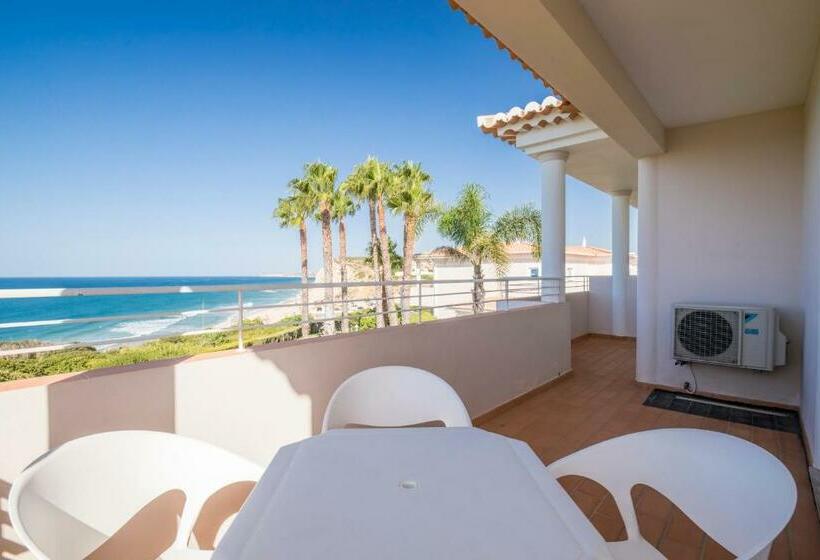 1 Bedroom Deluxe Apartment Sea View, Clube Porto Mos  Sunplace S & Beach Resort