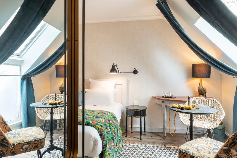 اتاق استاندارد یک نفره, Nh Paris Champs Elysées