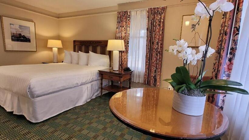 اتاق استاندارد, Butterfly Grove Inn