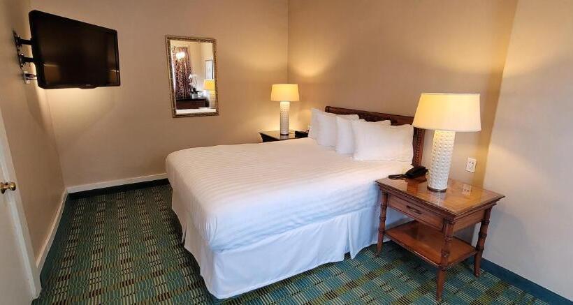 اتاق استاندارد, Butterfly Grove Inn