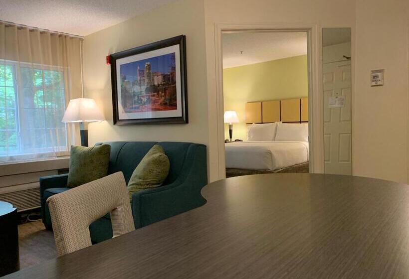 سوییت, Candlewood Suites Raleigh Crabtree, An Ihg