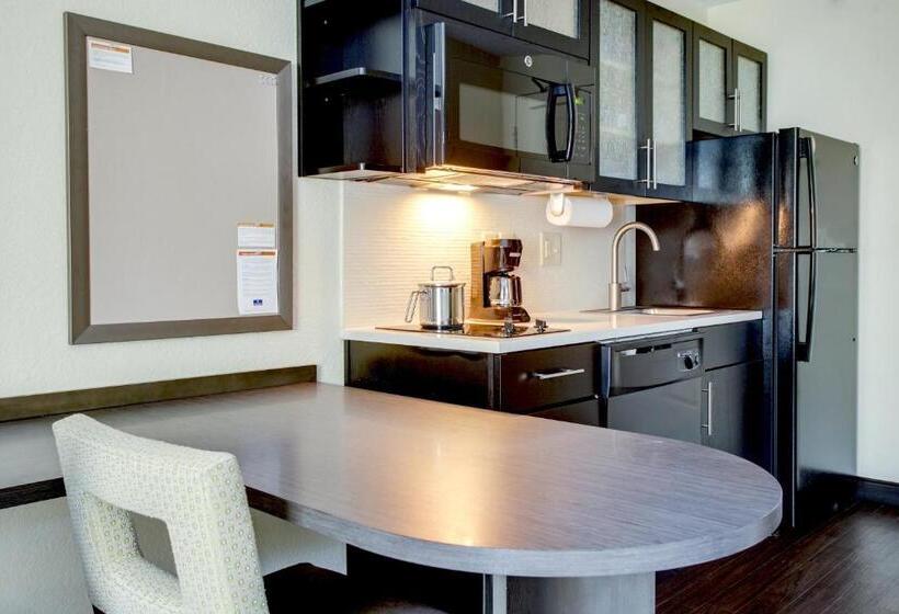 اتاق استاندارد, Candlewood Suites Raleigh Crabtree, An Ihg