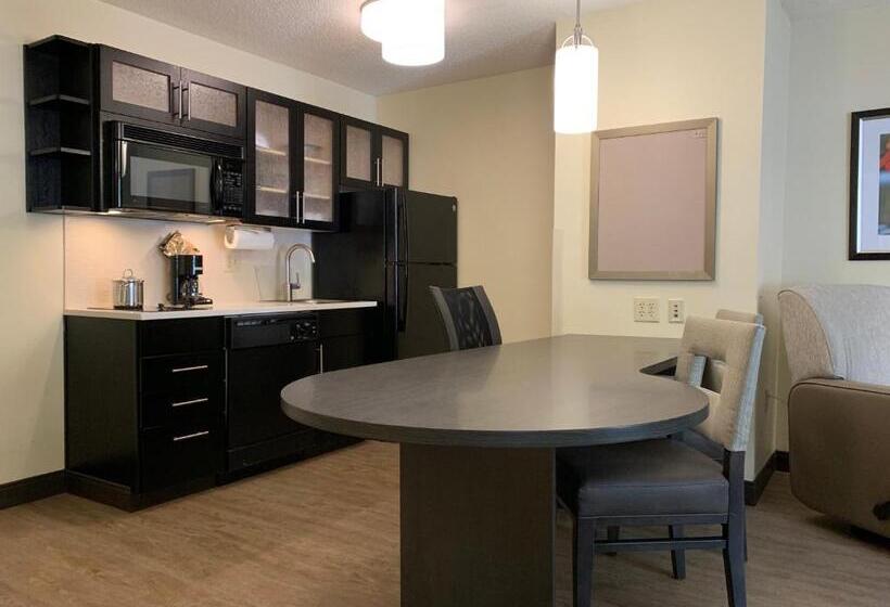 Quarto Estandar para Deficientes Físicos, Candlewood Suites Raleigh Crabtree