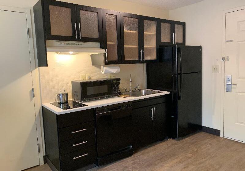 سوئیت برای معلولان, Candlewood Suites Raleigh Crabtree, An Ihg