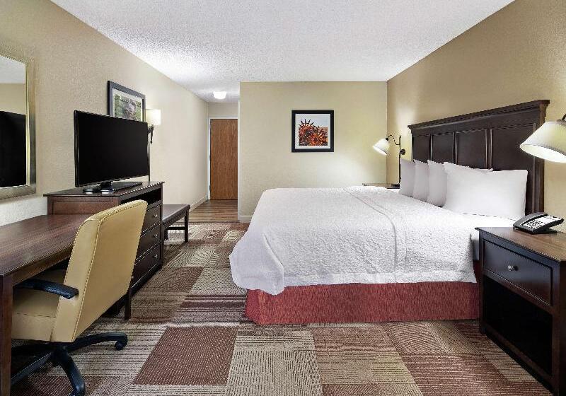 سوییت, Candlewood Suites Rogersbentonville