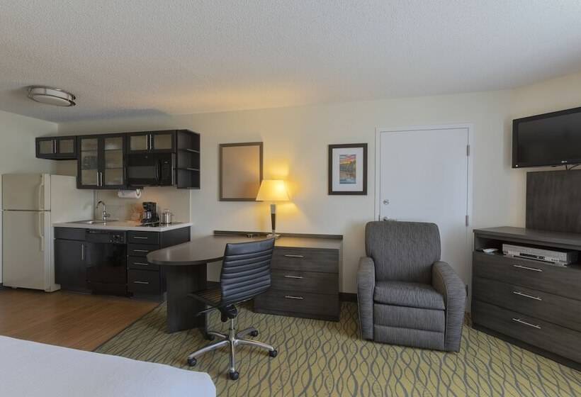 سوئیت برای معلولان, Candlewood Suites Rogers Bentonville, An Ihg