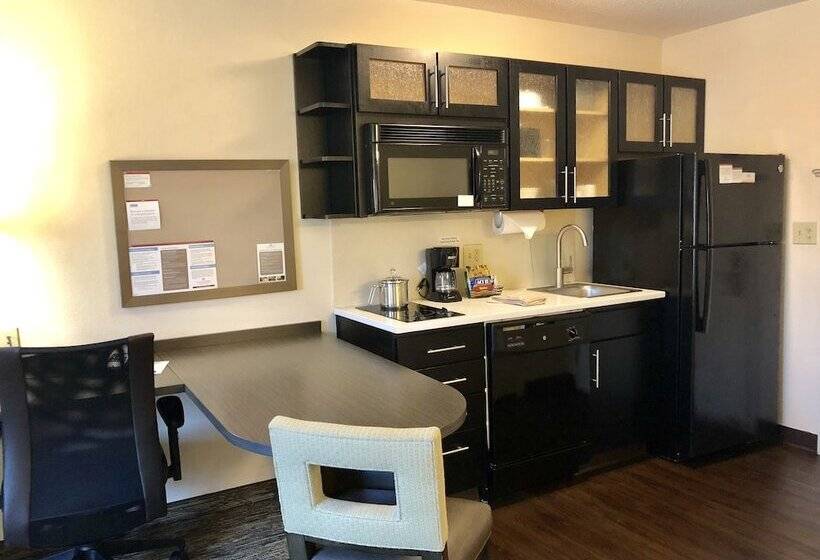 استودیوی استاندارد, Candlewood Suites Washington Dulles Herndon, An Ihg