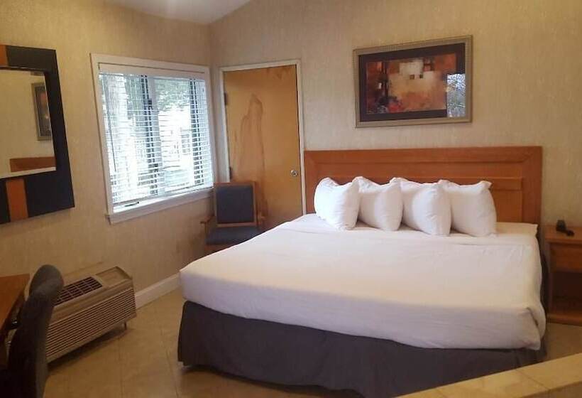 اتاق لوکس, Cedar Park Inn