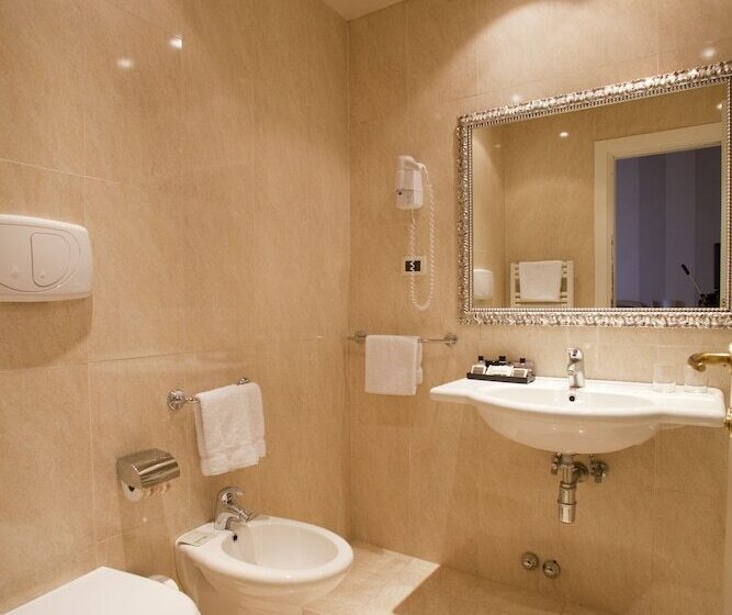 اتاق استاندارد یک نفره, C Hotels Diplomat