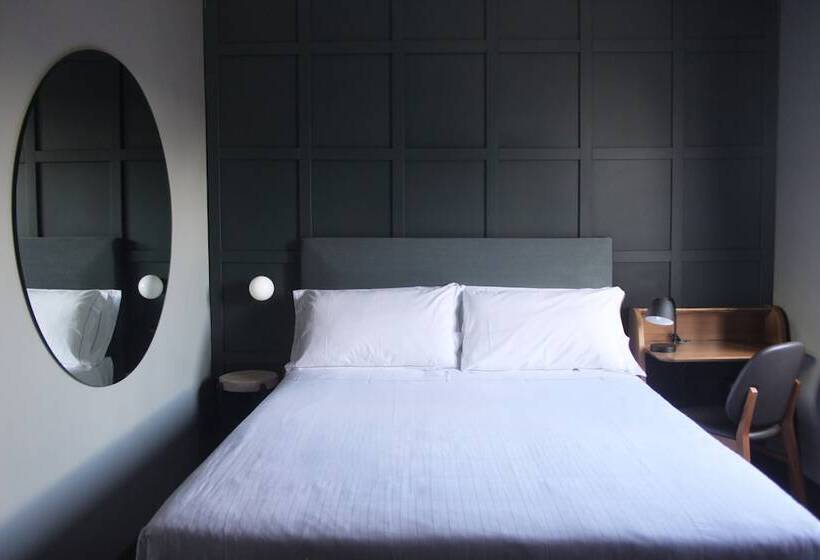 اتاق استاندارد سه نفره, C Hotels Diplomat