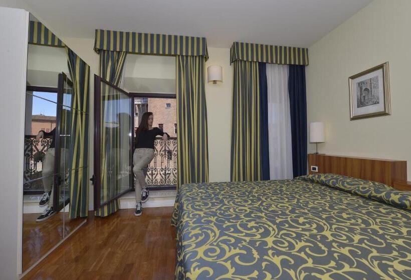 Superior Room, Ferrara