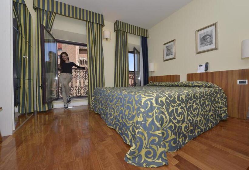 Chambre Supérieure, Ferrara