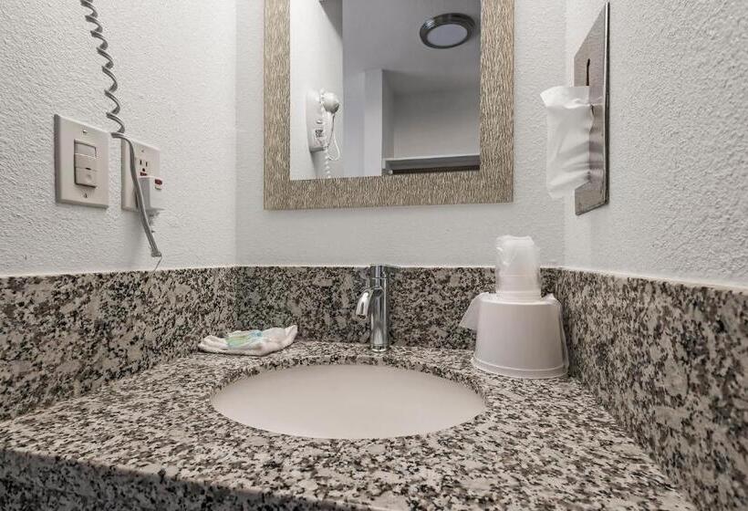 اتاق استاندارد با تخت بزرگ, Heritage Inn Express Chico