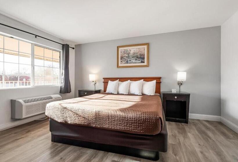 اتاق استاندارد با تخت بزرگ, Heritage Inn Express Chico