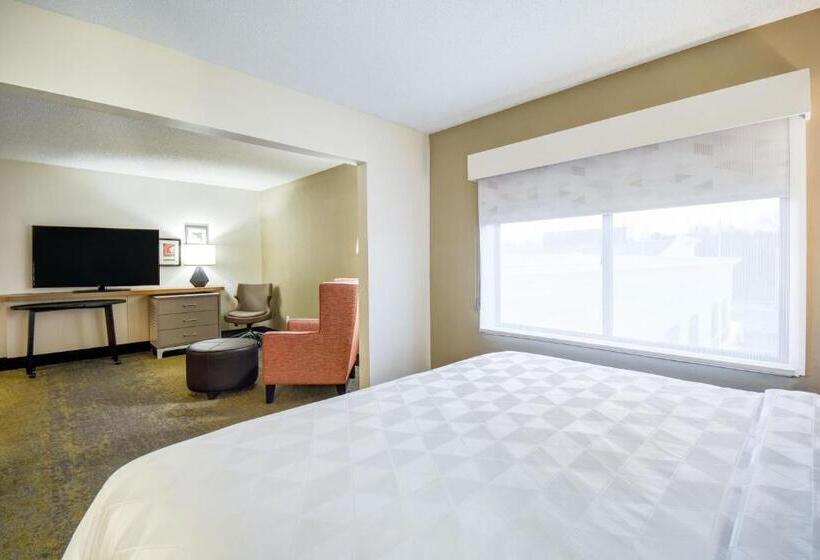 Suite Adapted for people with reduced mobility, Holiday Inn   Allentown I 78 & Rt. 222, An Ihg