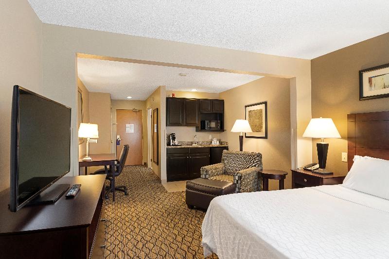 اتاق اجرایی با تخت بزرگ, Holiday Inn Express Bloomington West, An Ihg
