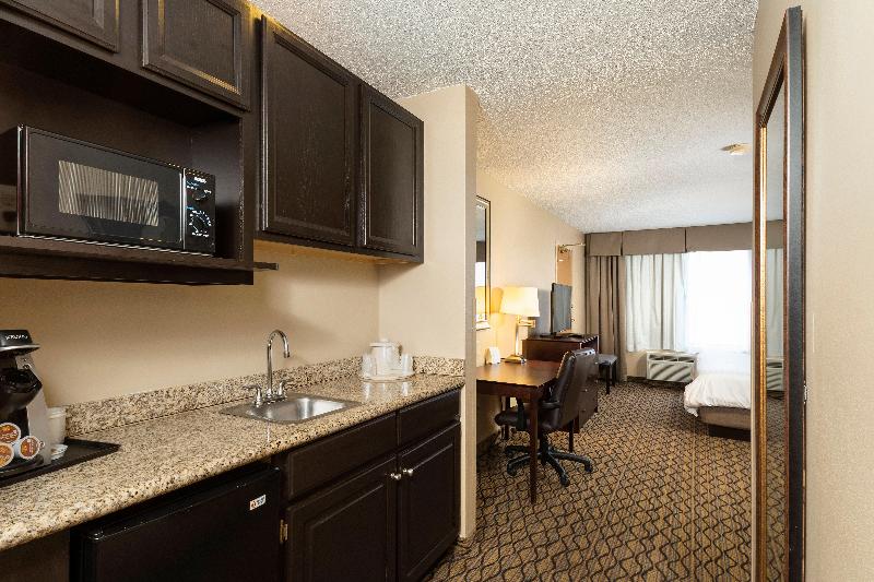 اتاق اجرایی با تخت بزرگ, Holiday Inn Express Bloomington West, An Ihg
