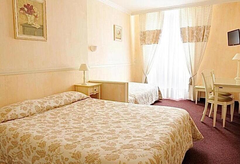 اتاق کلاسیک سه تخته, Le Grand Hôtel