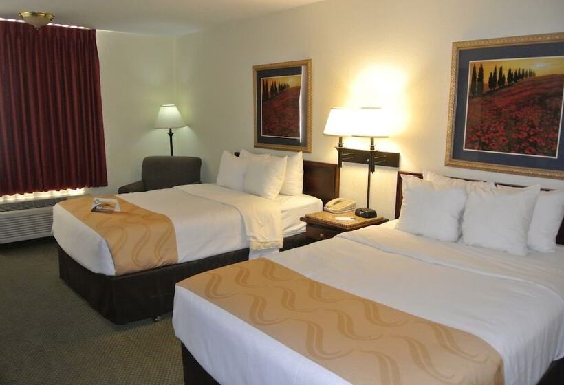 اتاق استاندارد با 2 تخت دوبل, Quality Inn & Suites North