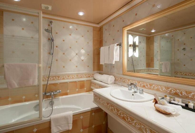 اتاق لوکس, Relais De La Poste