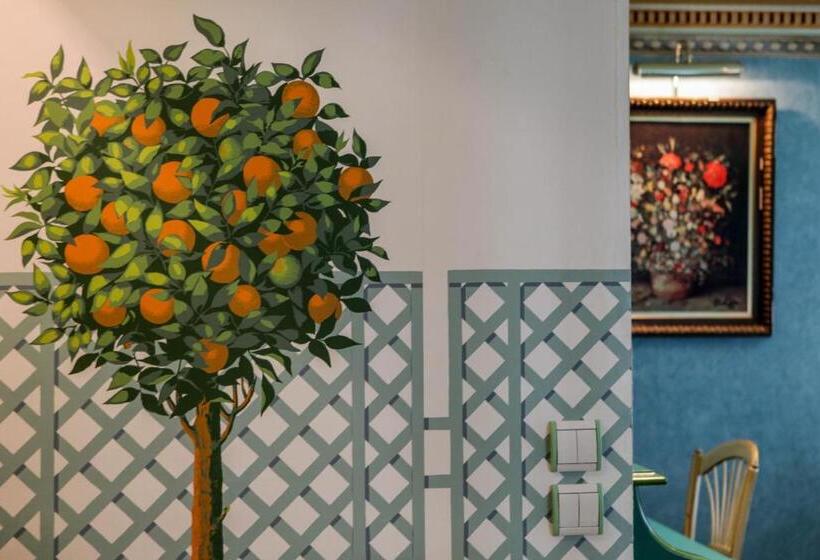 اتاق لوکس, Relais De La Poste