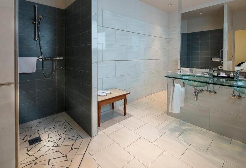 سوییت جونیور, Relais De La Poste