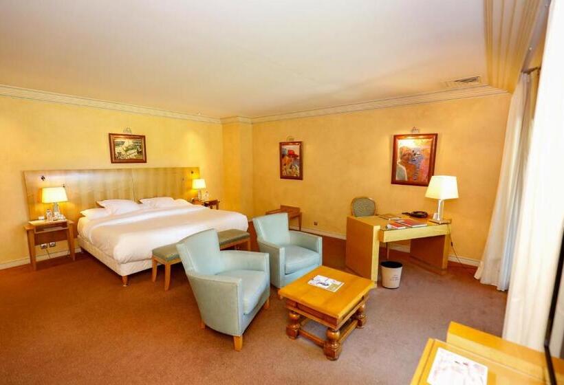 سوییت جونیور, Relais De La Poste
