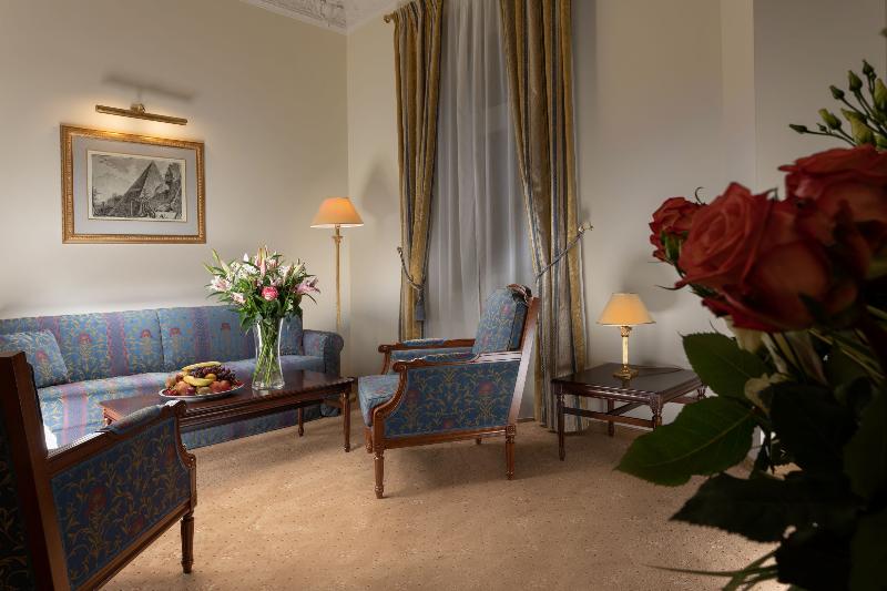 Полулюкс, Savoy Westend