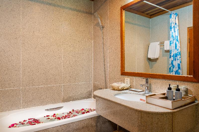 اتاق لوکس, Ta Prohm Hotel & Spa