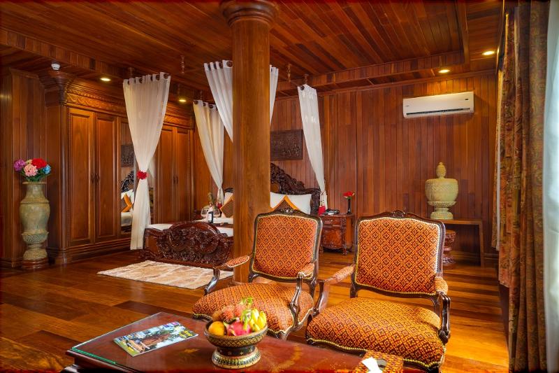 سوییت, Ta Prohm Hotel & Spa