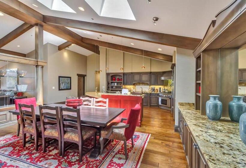 1 Bedroom Penthouse Apartment, The Chateaux Deer Valley