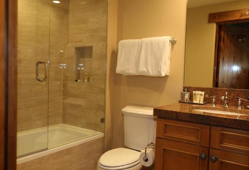 Suite Queen Bed, The Chateaux Deer Valley